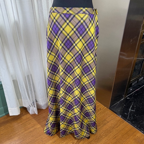 Vintage 70s maxi skirt, purple, yellow plaid, A-line with slight flare, 6 (S/M) - Picture 6 of 7